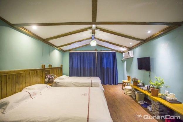 Zhangjiajie April Hostel Extérieur photo